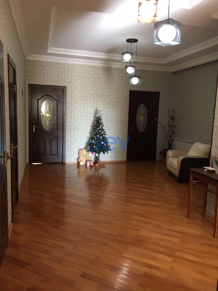 Satış 3 otaqlı Yeni Tikili  140m², Bakı