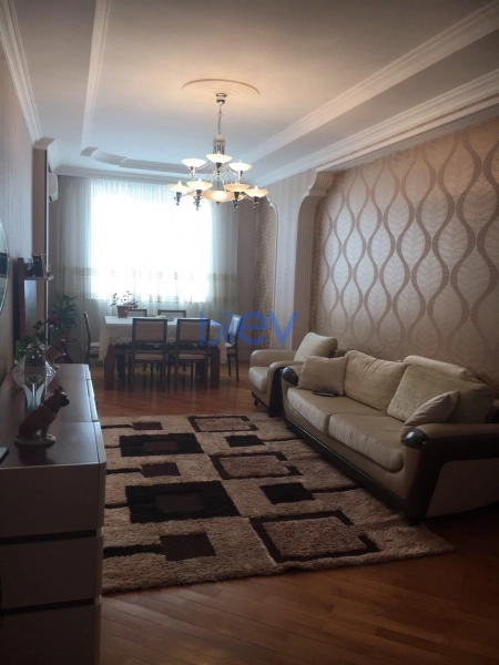 Satış 3 otaqlı Yeni Tikili  140m², Bakı