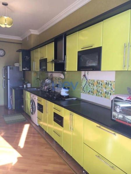 Satış 3 otaqlı Yeni Tikili  140m², Bakı