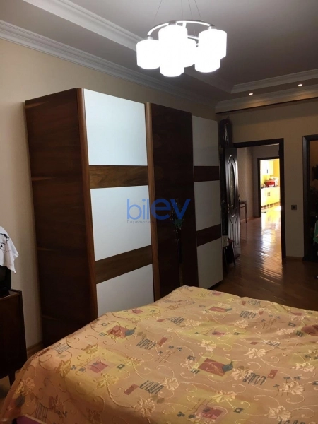 Satış 3 otaqlı Yeni Tikili  140m², Bakı
