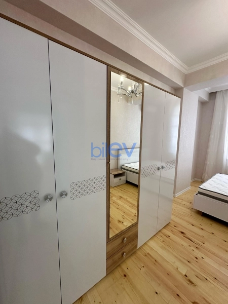 Aylıq Kirayə 2 otaqlı Yeni Tikili bina evi  78m², Bakı