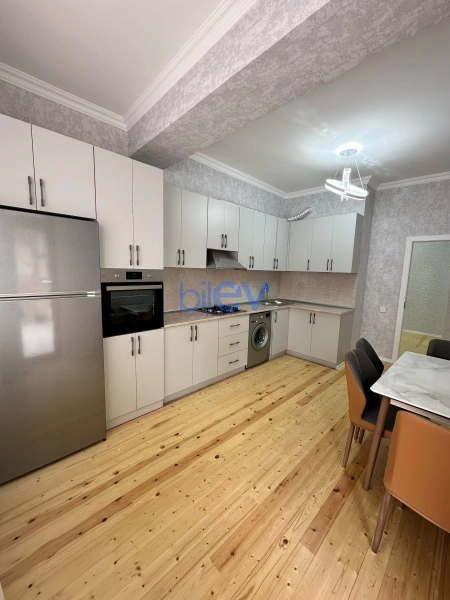 Aylıq Kirayə 2 otaqlı Yeni Tikili bina evi  78m², Bakı