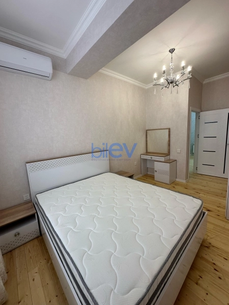 Aylıq Kirayə 2 otaqlı Yeni Tikili bina evi  78m², Bakı