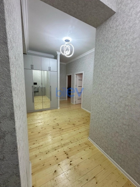 Aylıq Kirayə 2 otaqlı Yeni Tikili bina evi  78m², Bakı
