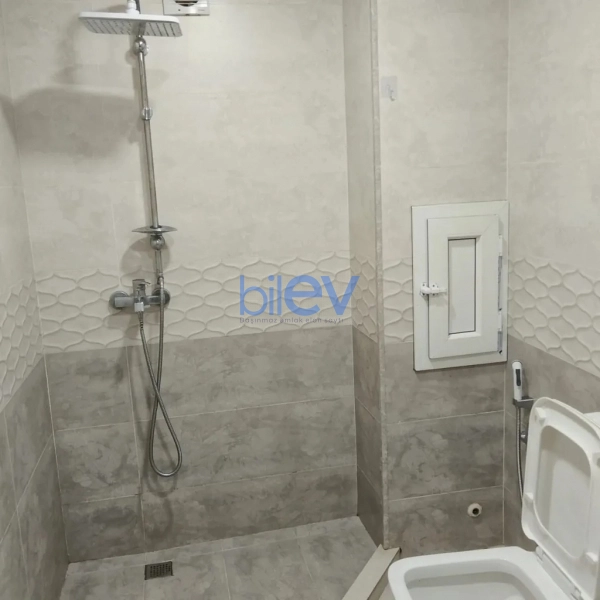 Aylıq Kirayə 2 otaqlı Köhnə Tikili bina evi  50m², Xırdalan