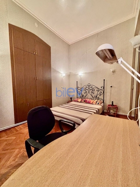 Aylıq Kirayə 2 otaqlı Köhnə Tikili bina evi  30m², Bakı