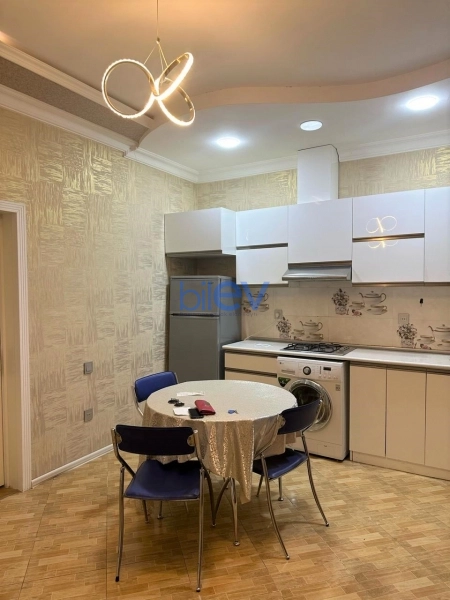 Aylıq Kirayə 2 otaqlı Yeni Tikili bina evi  75m², Bakı