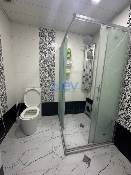 Aylıq Kirayə 2 otaqlı Yeni Tikili bina evi  76m², Bakı