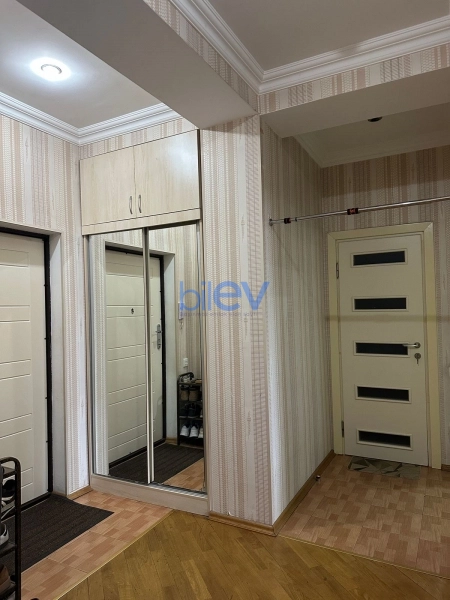 Aylıq Kirayə 2 otaqlı Yeni Tikili bina evi  76m², Bakı