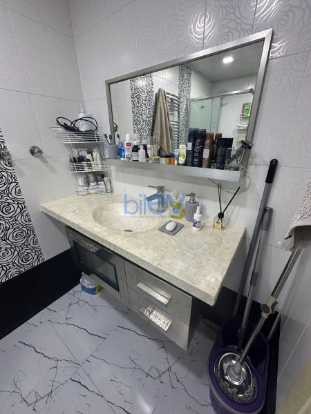 Aylıq Kirayə 2 otaqlı Yeni Tikili bina evi  76m², Bakı