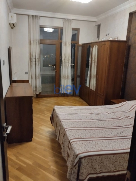 Aylıq Kirayə 2 otaqlı Yeni Tikili bina evi  70m², Bakı
