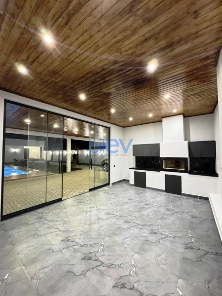 Satış 5 otaqlı Bağ evi  200m², Bakı