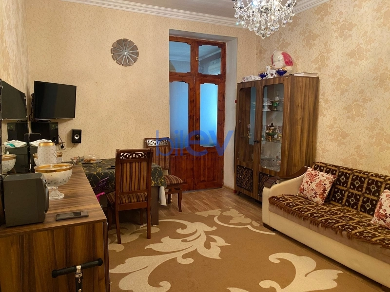 Satış 3 otaqlı Köhnə Tikili bina evi  55m², Bakı