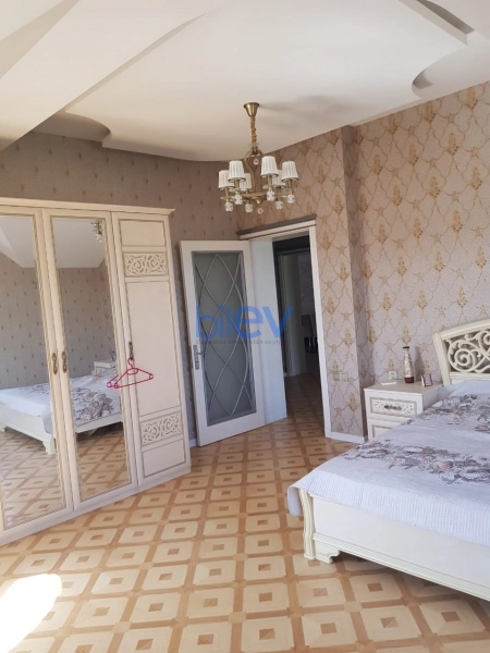 Satış 5 otaqlı Bağ evi  270m², Bakı