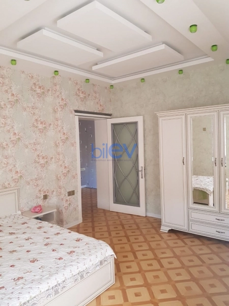 Satış 5 otaqlı Bağ evi  270m², Bakı