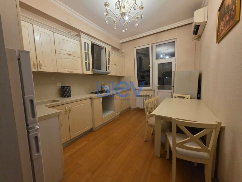 Aylıq Kirayə 2 otaqlı Yeni Tikili bina evi  70m², Bakı