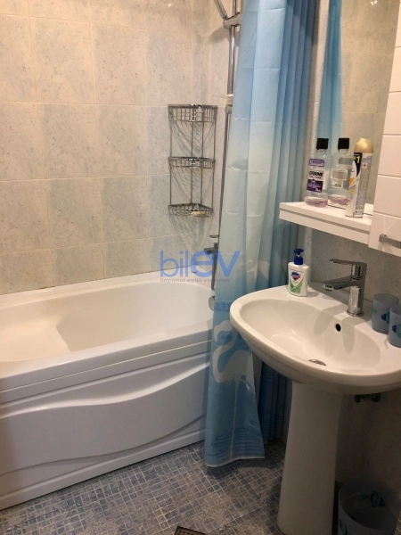 Satış 2 otaqlı Köhnə Tikili bina evi  55m², Bakı