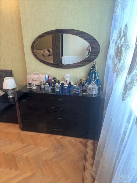 Aylıq Kirayə 3 otaqlı Yeni Tikili bina evi  168m², Bakı