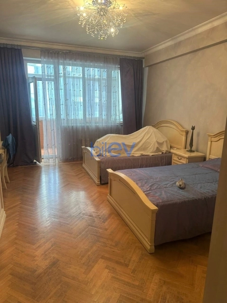 Aylıq Kirayə 3 otaqlı Yeni Tikili bina evi  168m², Bakı