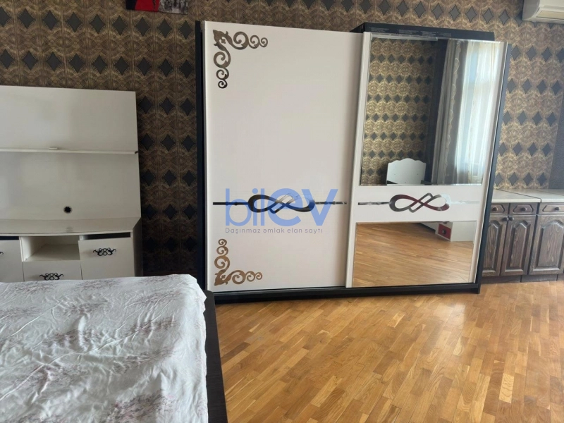 Aylıq Kirayə 3 otaqlı Yeni Tikili bina evi  170m², Bakı