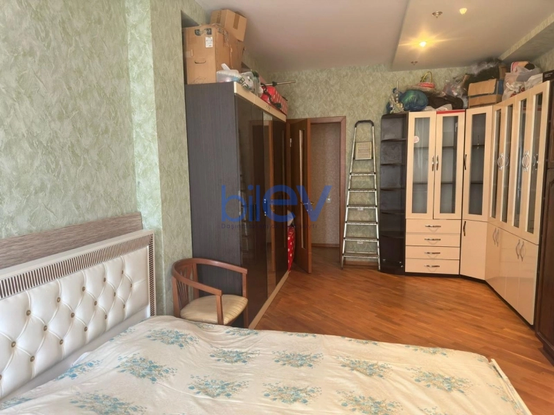 Aylıq Kirayə 3 otaqlı Yeni Tikili bina evi  170m², Bakı