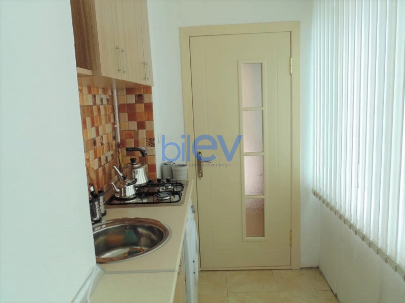Aylıq Kirayə 3 otaqlı Köhnə Tikili bina evi  53m², Bakı