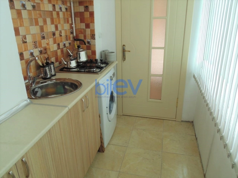Aylıq Kirayə 3 otaqlı Köhnə Tikili bina evi  53m², Bakı