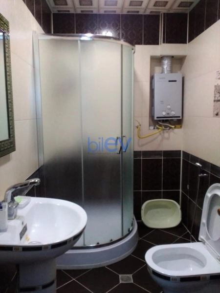 Aylıq Kirayə 3 otaqlı Köhnə Tikili bina evi  53m², Bakı