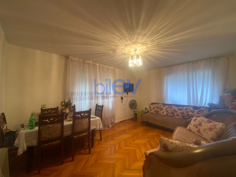 Satış 2 otaqlı Köhnə Tikili bina evi  48m², Bakı