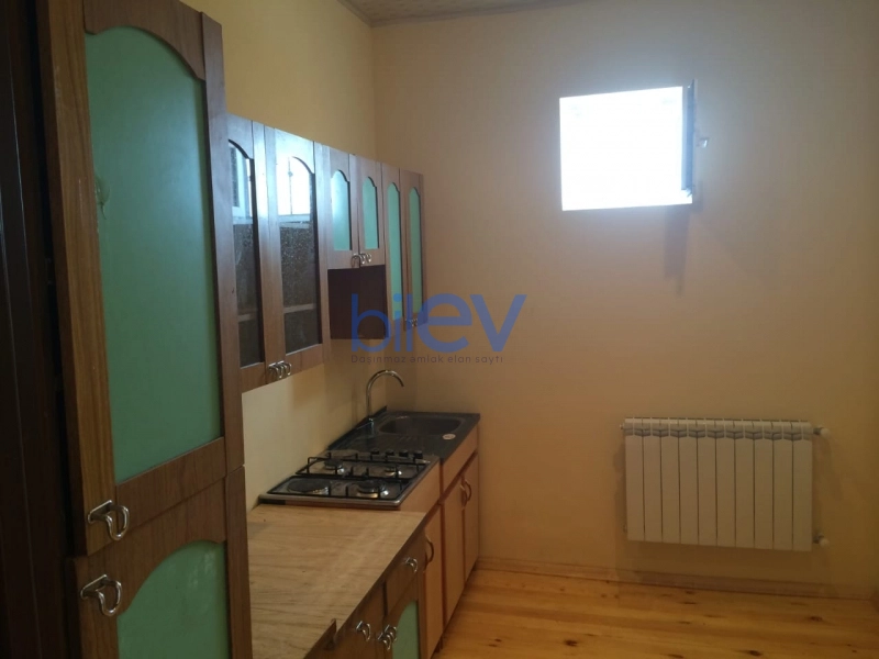 Aylıq Kirayə 3 otaqlı Həyət evi  100m², Bakı