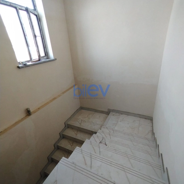 Satış 5 otaqlı Həyət evi  200m², Xırdalan
