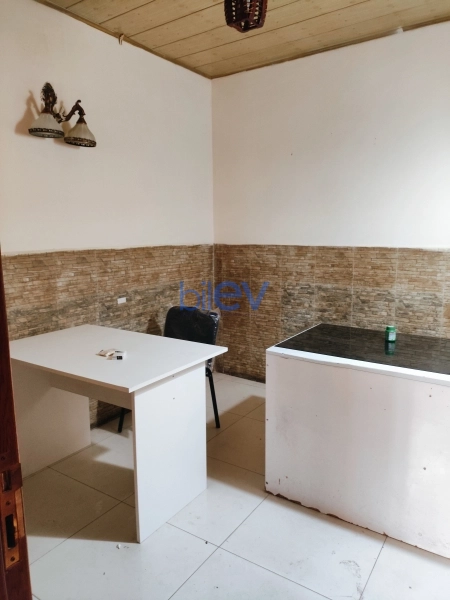 Aylıq Kirayə 4 otaqlı Obyekt  100m², Bakı