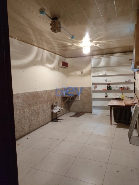 Aylıq Kirayə 4 otaqlı Obyekt  100m², Bakı