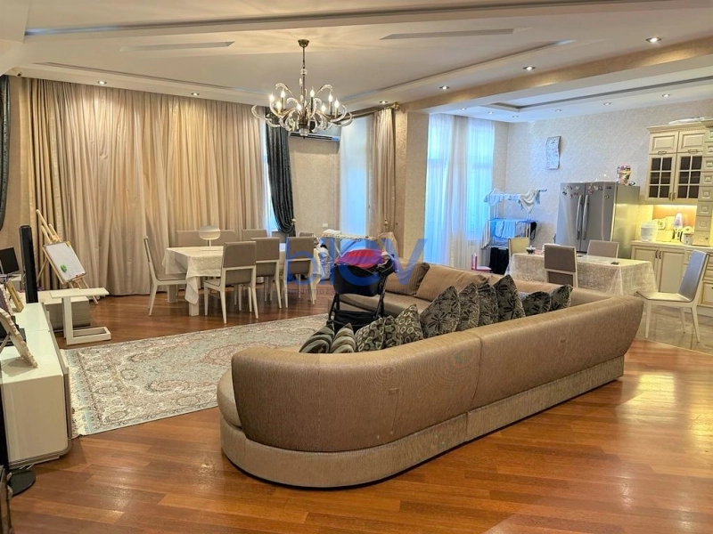 Satış 4 otaqlı Yeni Tikili  176m², Bakı