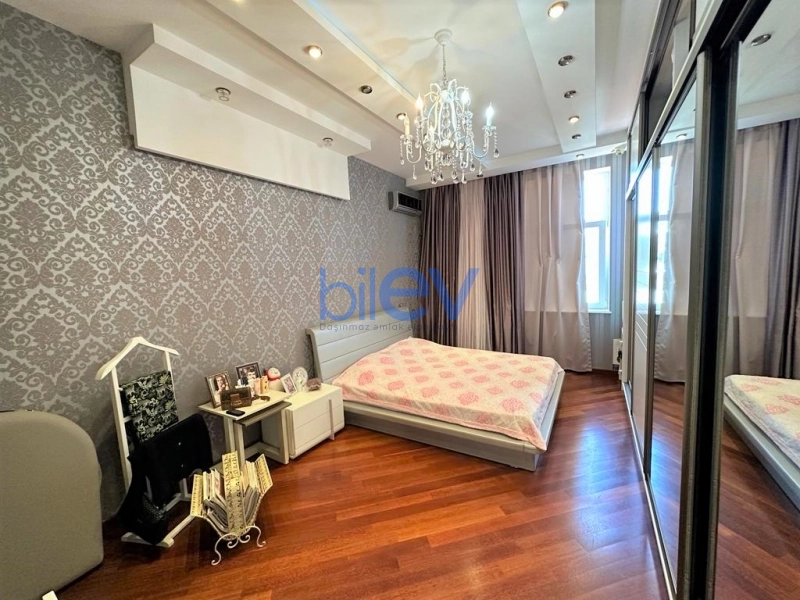 Satış 4 otaqlı Yeni Tikili  176m², Bakı