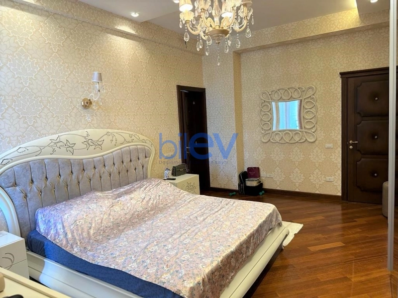 Satış 4 otaqlı Yeni Tikili  176m², Bakı