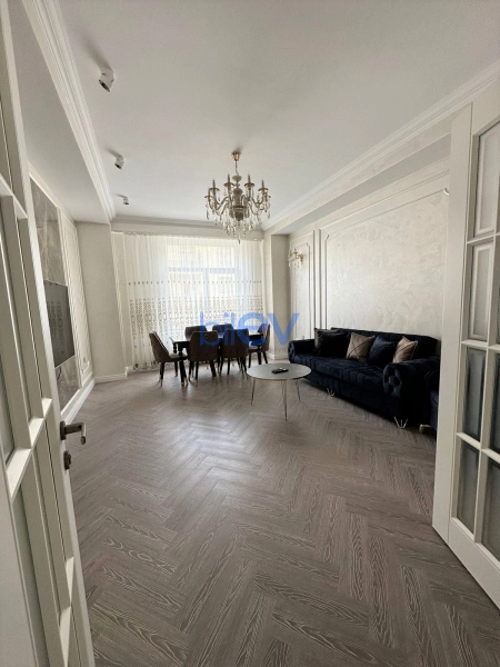 Aylıq Kirayə 3 otaqlı Yeni Tikili bina evi  138m², Bakı