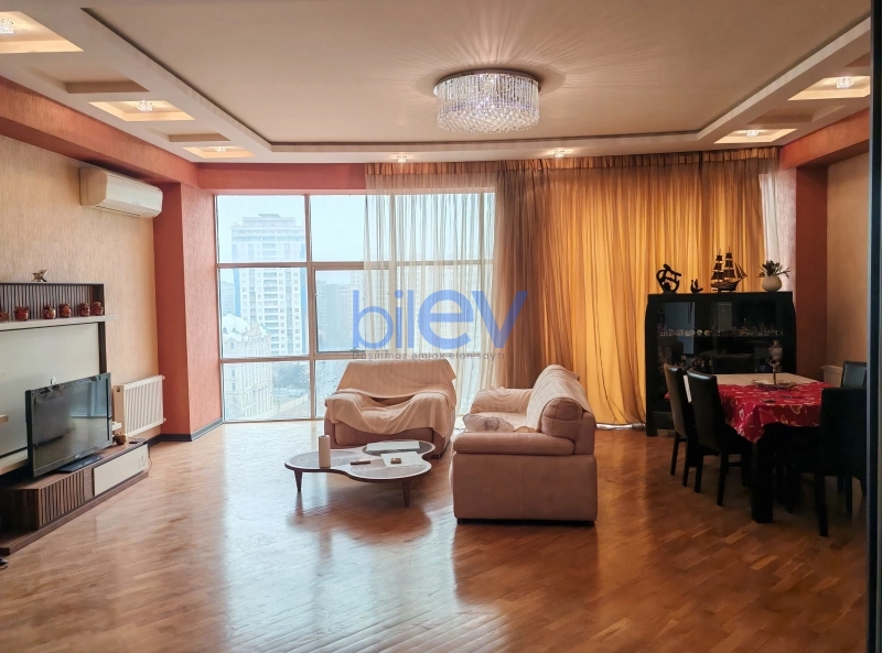 Aylıq Kirayə 3 otaqlı Yeni Tikili bina evi  110m², Bakı