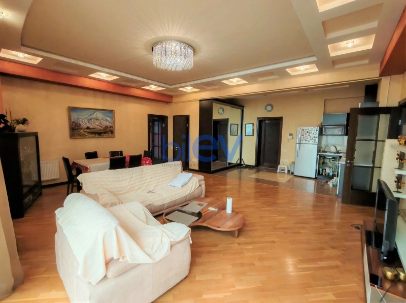 Aylıq Kirayə 3 otaqlı Yeni Tikili bina evi  110m², Bakı