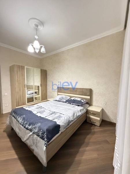 Aylıq Kirayə 3 otaqlı Yeni Tikili bina evi  80m², Bakı