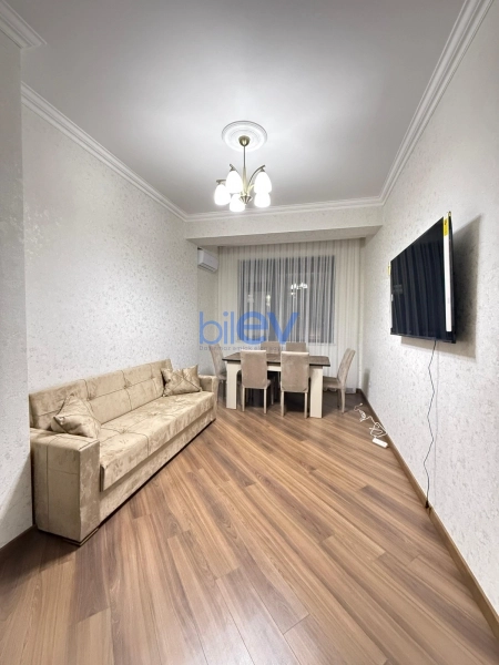 Aylıq Kirayə 3 otaqlı Yeni Tikili bina evi  80m², Bakı