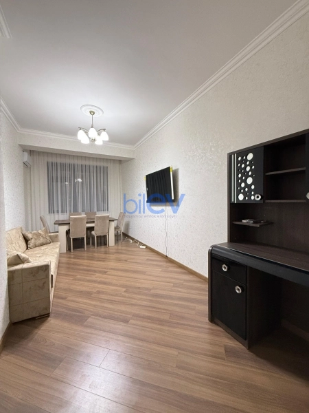 Aylıq Kirayə 3 otaqlı Yeni Tikili bina evi  80m², Bakı