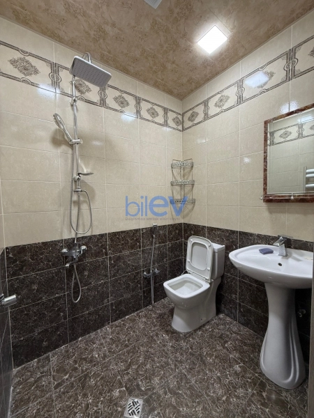 Aylıq Kirayə 3 otaqlı Yeni Tikili bina evi  80m², Bakı