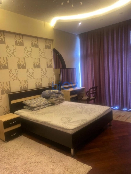 Aylıq Kirayə 2 otaqlı Yeni Tikili bina evi  110m², Bakı