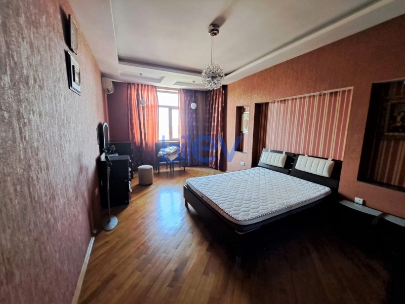Aylıq Kirayə 3 otaqlı Yeni Tikili bina evi  170m², Bakı