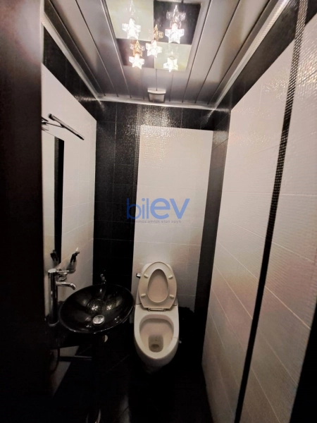 Aylıq Kirayə 3 otaqlı Yeni Tikili bina evi  170m², Bakı