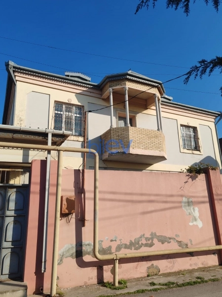 Satış 7 otaqlı Həyət evi  210m², Bakı
