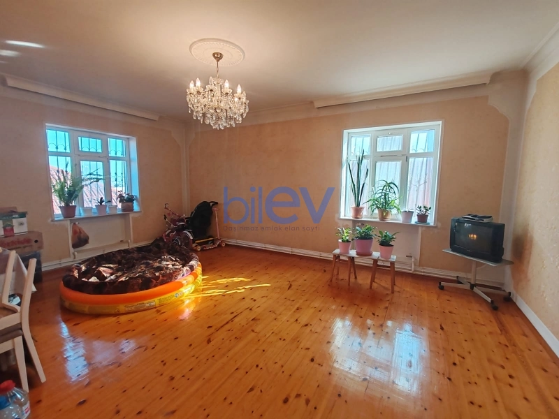 Satış 7 otaqlı Həyət evi  210m², Bakı