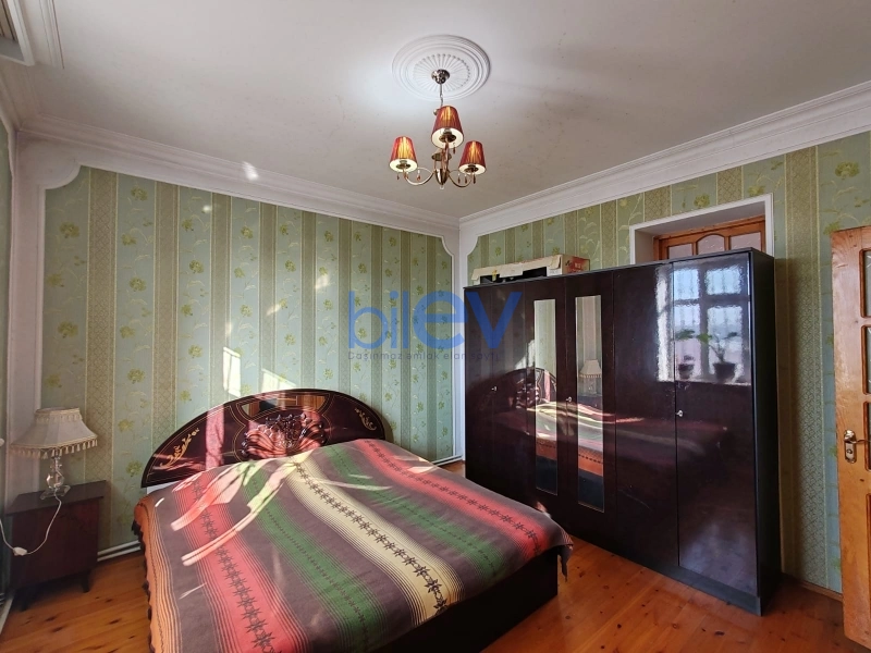 Satış 7 otaqlı Həyət evi  210m², Bakı