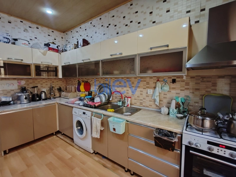 Satış 7 otaqlı Həyət evi  210m², Bakı